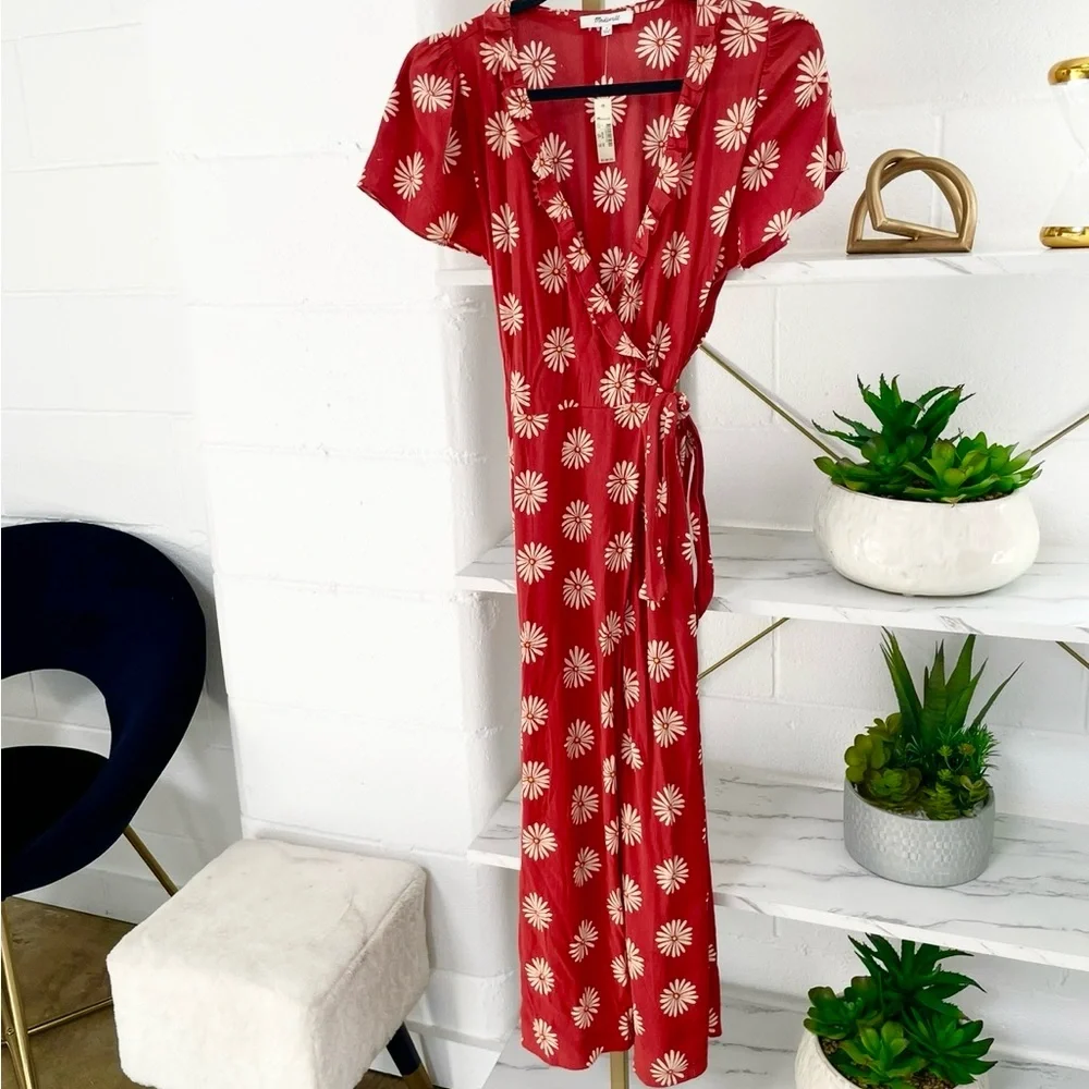 Madewell Ruffle-Edge Wrap Midi Dress in Daisy Dream - Picture 7 of 12